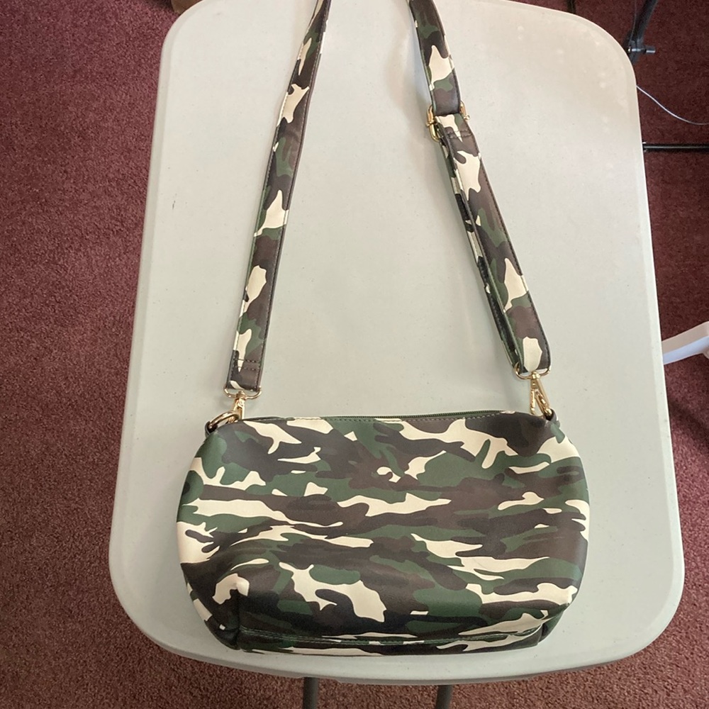 Camouflage Crossbody Bag EXCELLENT CONDITION